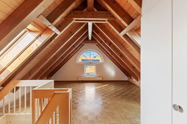 Maisonettewohnung mit grosser Galerie 10