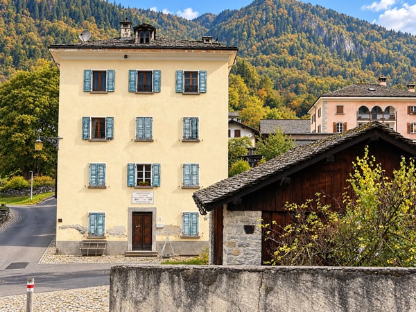 Historisches Wohnhaus mit drei Wohnungen 12