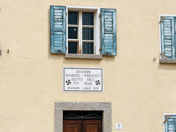Historisches Wohnhaus mit drei Wohnungen 1