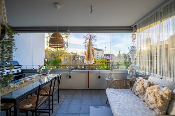 Moderne 4.5 Zimmerwohnung mit 2 Einstellhallenplätzen 4