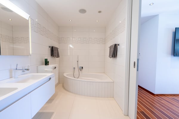 Moderne 4.5 (4.5)-Zimmer-Wohnung mit 140 m² Wohnfläche, 60 m² Terrasse 8