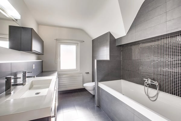 Immeuble de rendement entièrement loué 14