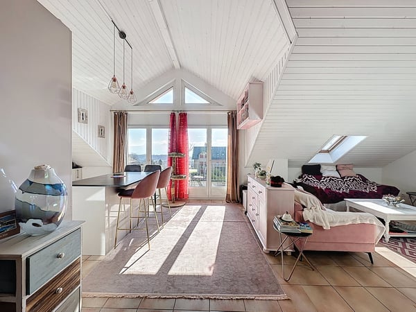 Charmant appartement en attique de 3.5 pièces à Savigny 5