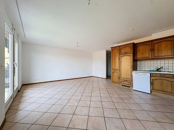 Libre de suite – 3.5 pièces traversant, balcon et calme villageois 1