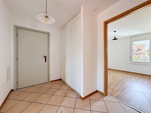 Libre de suite – 3.5 pièces traversant, balcon et calme villageois 10