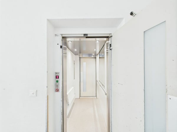 Sonnenparadies mit 180° Bergkino - frisch renovierte 4.5-Zimmer-Terrassenwohnung 18