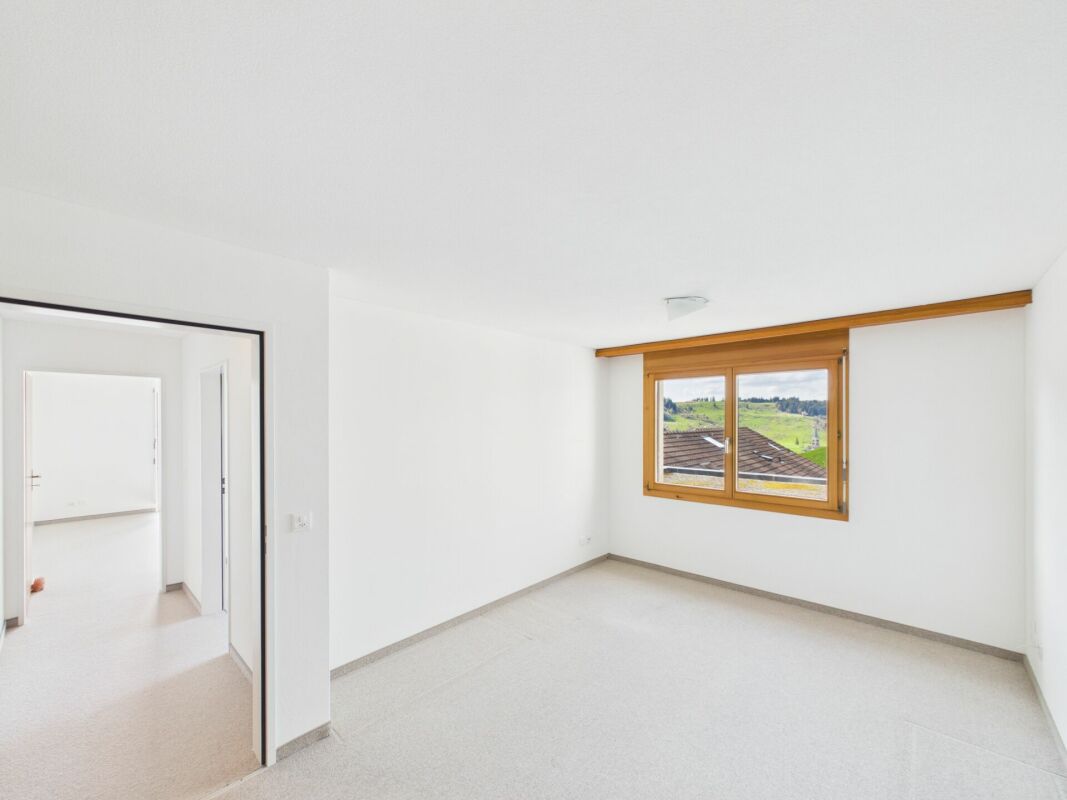 Sonnenparadies mit 180° Bergkino - frisch renovierte 4.5-Zimmer-Terrassenwohnung