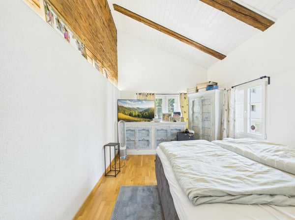 7.5 Zimmer Einfamilienhaus mit Wintergarten, Sitzplatz und 2 Garagenboxen! 10