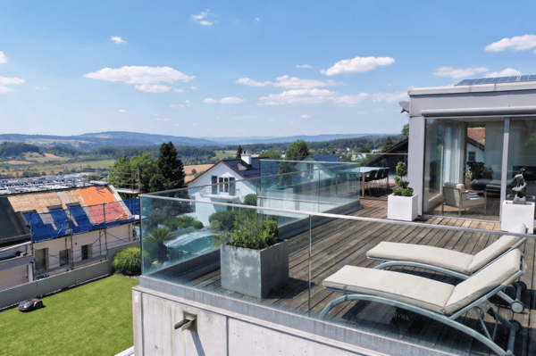 Exklusive 6.5-Zimmer-Maisonette-Terrassenwohnung mit Alpenpanorama & 75 m² Sonnenterrasse 3