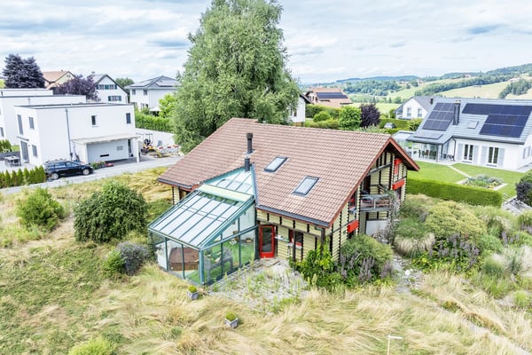 Maison individuelle de 1.5 pièces – Grand potentiel à Vuadens