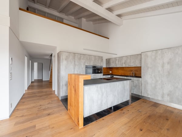 Attique 5.5 pièces avec grande terrasse et dégagement – 198 m² habitables 4