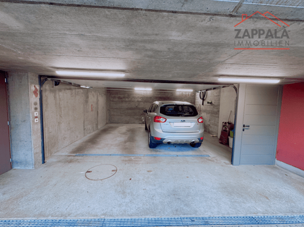 Exklusive Attikawohnung mit separatem Studio 33