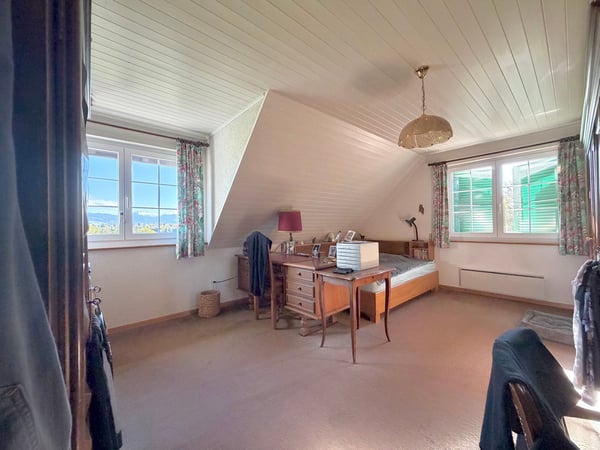 Propriété familiale d’exception avec dépendance et vue panoramique à Neyruz (FR) 11