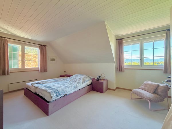 Propriété familiale d’exception avec dépendance et vue panoramique à Neyruz (FR) 10