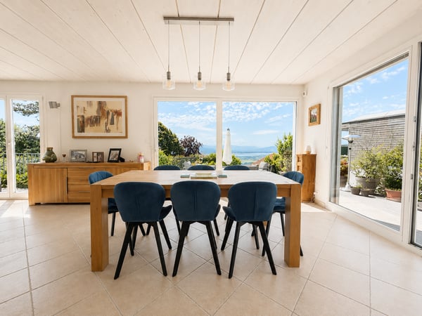 Arzier-Le Muids – Villa individuelle, piscine et vue panoramique 8