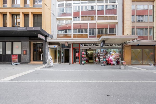 Local commercial exceptionnel au cœur de Neuchâtel 2
