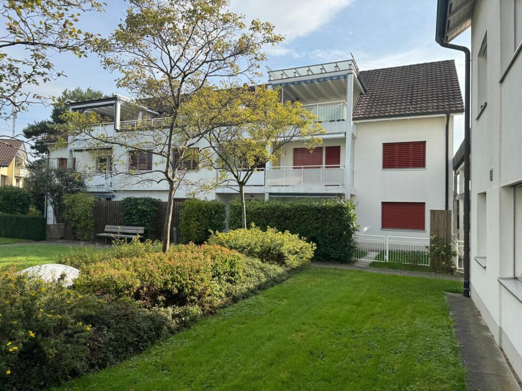 Bild Gemütliche 5.5 Zi.-Wohnung mit privatem Gartensitzplatz