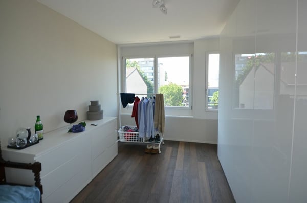 1.5 Zimmer Attikawohnung mit Balkon und Loggia 11