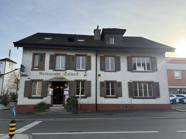 Mehrfamilienhaus mit Gastronomieanteil an zentraler Lage 1