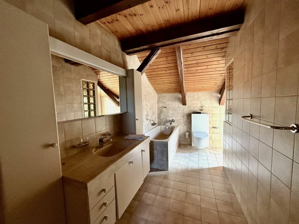 Mehrfamilienhaus mit Gastronomieanteil an zentraler Lage 6