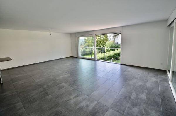 Helle 1.5 Zi. Wohnung mit grosser Loggia 3