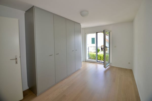 Helle 1.5 Zi. Wohnung mit grosser Loggia 8