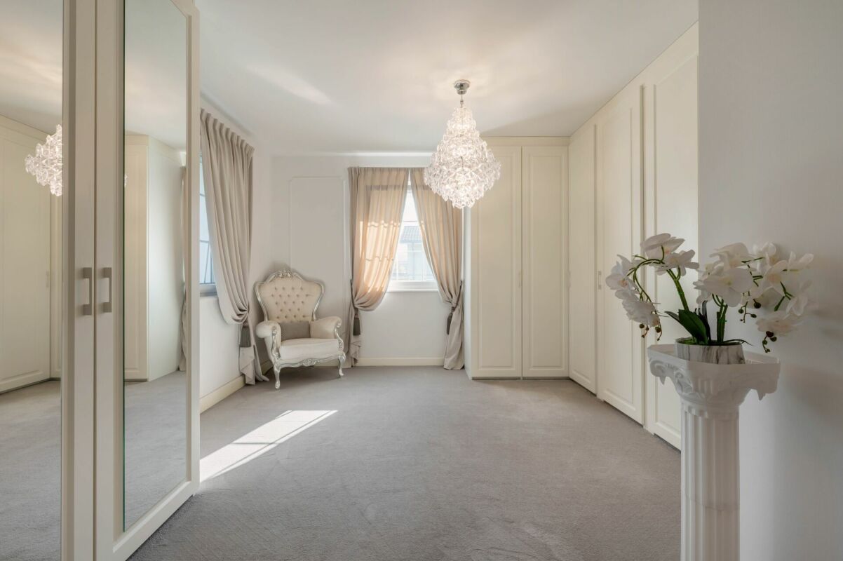 Elegantes Landhaus mit grosszügigen Nebenflächen
