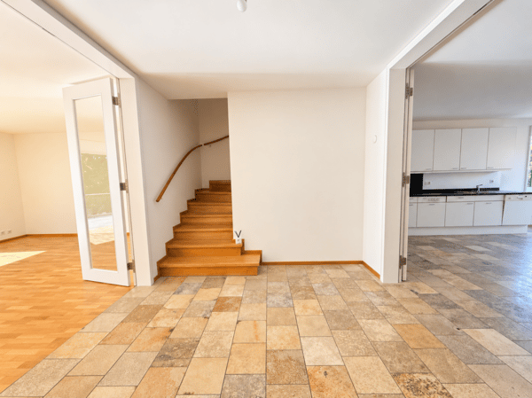Grosszügige 4.5-Zi.-Maisonette-Wohnung mit Hobbyraum 6