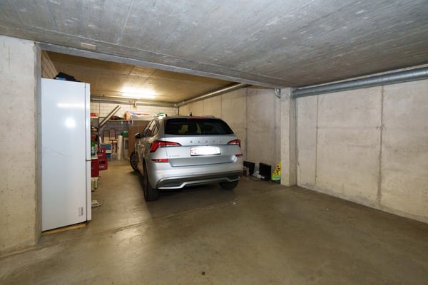 Helle 5.5-Zimmer-Wohnung mit Balkon in ruhiger Lage – Dachsen 10
