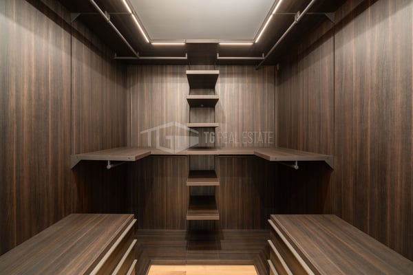 PENTHOUSE MIT ATEMBERAUBENDEM SEEBLICK IN MONTAGNOLA 13