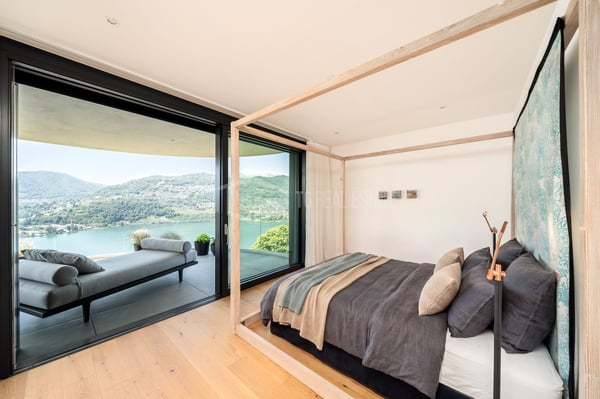 PENTHOUSE MIT ATEMBERAUBENDEM SEEBLICK IN MONTAGNOLA 8