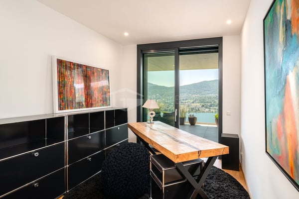 PENTHOUSE MIT ATEMBERAUBENDEM SEEBLICK IN MONTAGNOLA 12