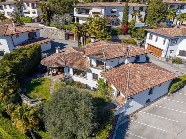 Ein Stück vom Paradies - mediterrane Eleganz mit Seeblick 12