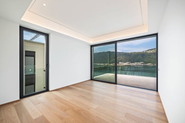PRESTIGETRÄCHTIGES DESIGNER-PENTHOUSE MIT TERRASSE MIT SEEBLICK 9