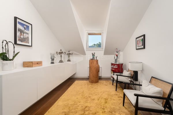 LUXUS UND KOMFORT: 6,5 ZIMMER PENTHOUSE-WOHNUNG MIT PANORAMABLICK AUF LUGANO 11
