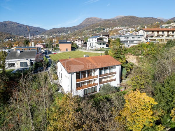GERÄUMIGE 5,5-ZIMMER-VILLA IM GRÜNEN, NUR EINEN KATZENSPRUNG VON DER STADT ENTFERNT 7