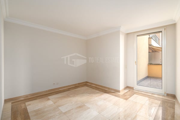 SCHÖNE WOHNUNG MIT GROSSER TERRASSE UND SEEBLICK 13