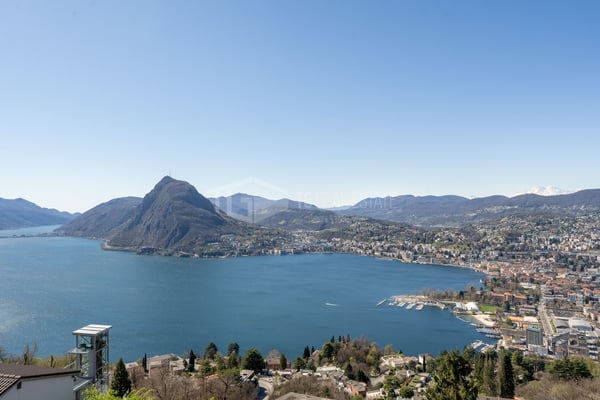 WUNDERSCHÖNE VILLA MIT GARTEN UND SEEBLICK 23