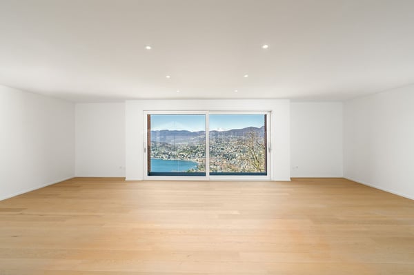 WUNDERSCHÖNE VILLA MIT GARTEN UND SEEBLICK 2