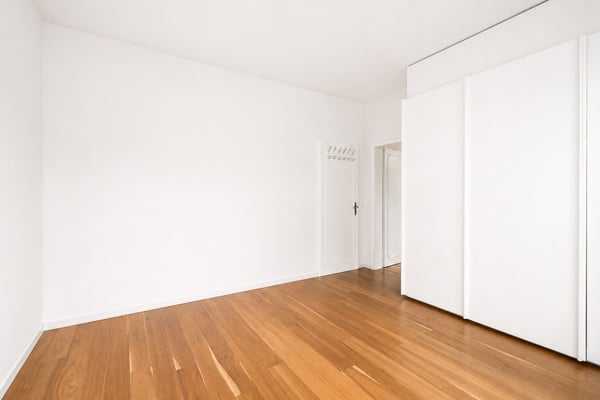5,5-ZIMMER-HAUS MIT GARTEN, SCHWIMMBAD UND NEBENGEBÄUDE 10