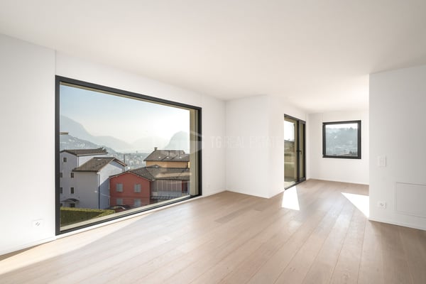 MODERNES 4,5-ZIMMER-PENTHOUSE MIT SEEBLICK 1