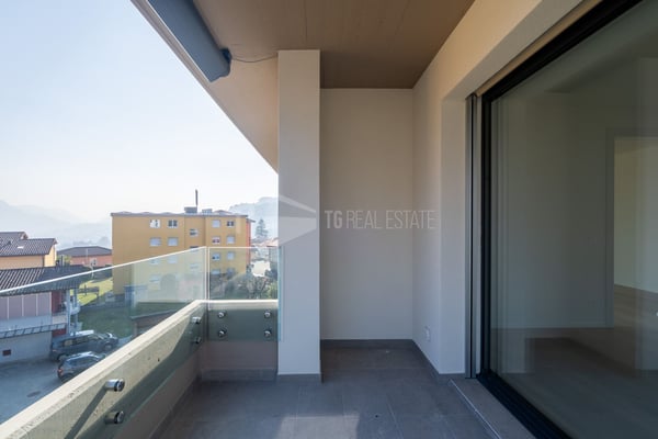 MODERNES 4,5-ZIMMER-PENTHOUSE MIT SEEBLICK 10