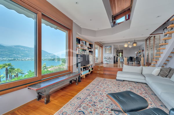 PRESTIGETRÄCHTIGE VILLA IN MONTAGNOLA MIT SEEBLICK UND HALLENBAD 10