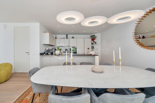 Zeitgenössische Eleganz mit Seeblick 6