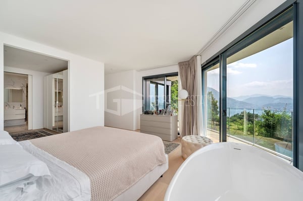 Zeitgenössische Eleganz mit Seeblick 8