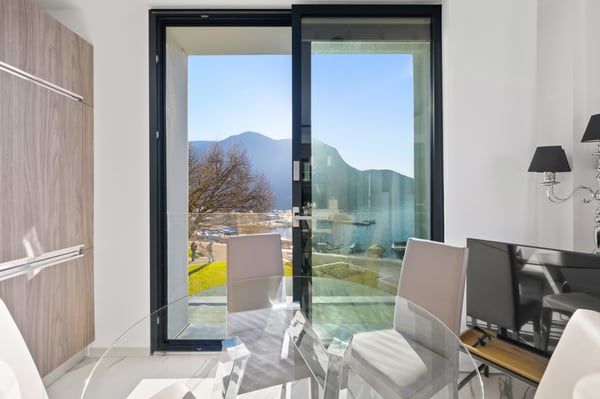 MODERNO APPARTAMENTO AMMOBILIATO CON VISTA LAGO 4