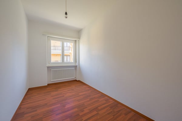 GEMÜTLICHE 5,5-ZIMMER-WOHNUNG MIT PRIVATEM GARTEN 11