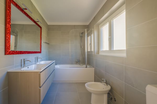 GEMÜTLICHE 5,5-ZIMMER-WOHNUNG MIT PRIVATEM GARTEN 13