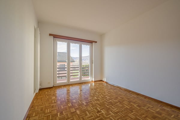 GEMÜTLICHE 5,5-ZIMMER-WOHNUNG MIT PRIVATEM GARTEN 3