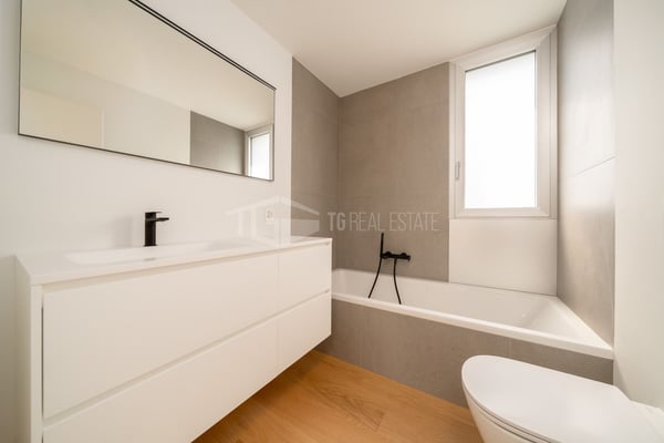 MODERNA CASA DI 5.5 LOCALI CON GIARDINO 12